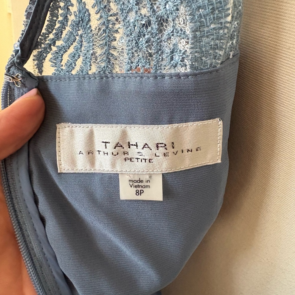 Tahari by Arthur Levine Lace and Sequin Dress Baby Blue Size 8P - Picture 10 of 11